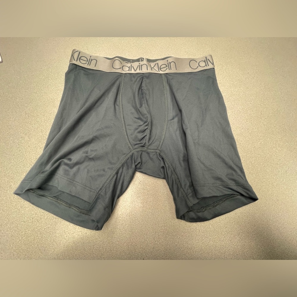 Men's Calvin Klein Boxer Briefs Size S.